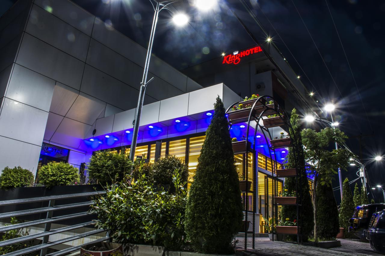 King Hotel Peje Exterior photo